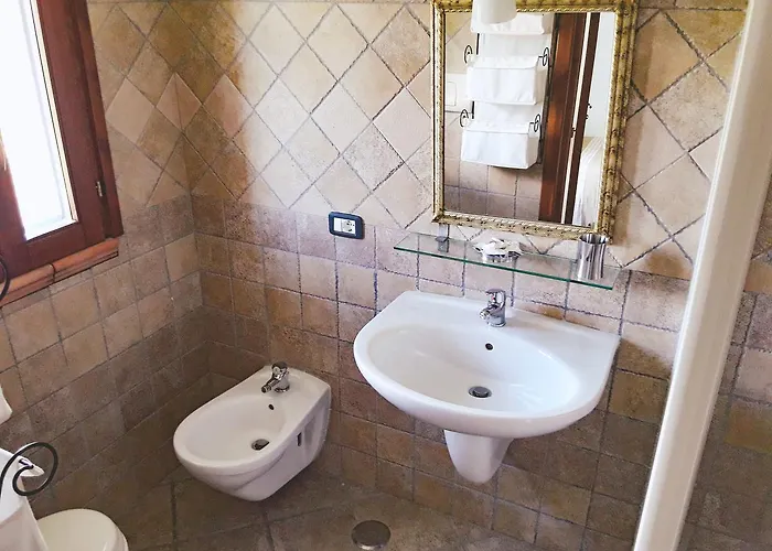 猫头鹰酒店 3* 阿格罗波利